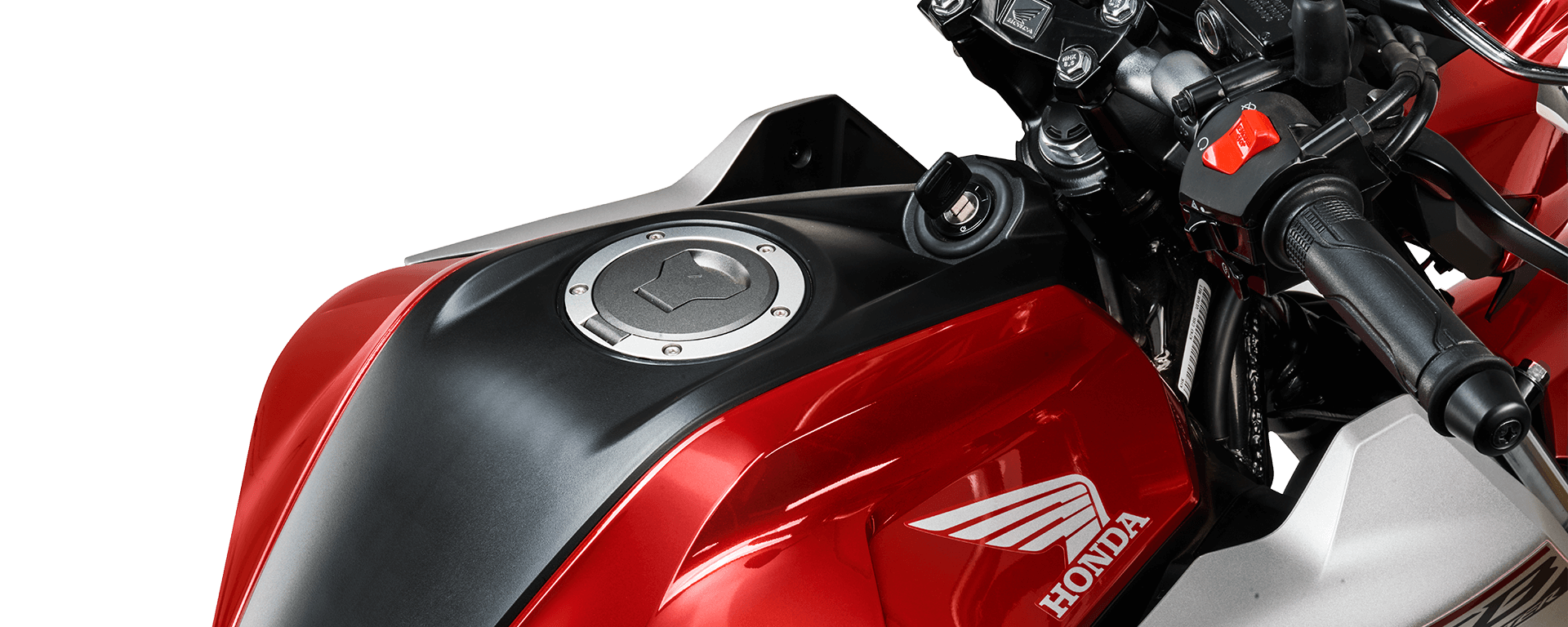 A nova CB 300F Twister impressionam pelo seu design moderno e robusto. Linhas pensadas para entregar estilo, garantindo uma presença marcante nas ruas.