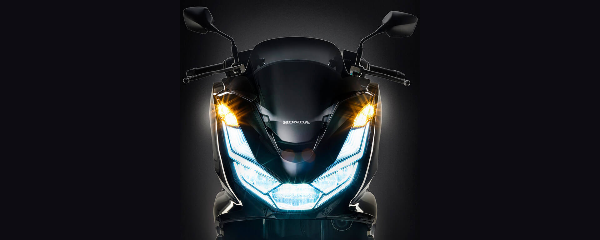Scooter Honda PCX 2025 – conforto, economia e estilo para o dia a dia urbano