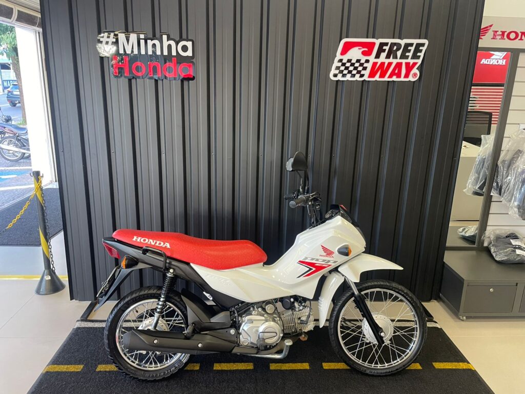 MOTO SEMINOVA DISPONÍVEL NO GRUPO FREEWAY, CONCESSIONÁRIA PARANAVAÍ-PR. MOTO HONDA, MODELO POP 110I, REFERENCIA 023057.