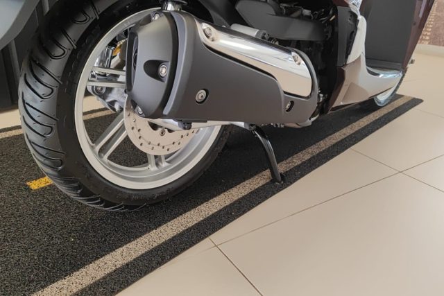 MOTO SEMINOVA HONDA SH 150i NA FREEWAY 00364