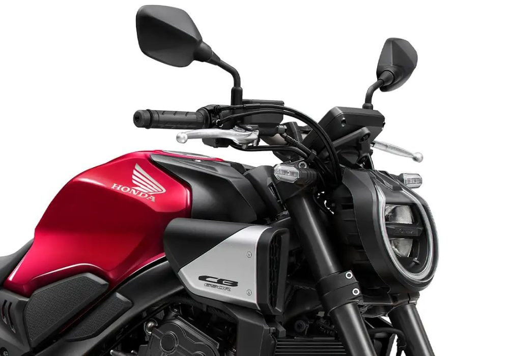 Nova CB650R 2025 na Freeway Honda. Pronta para Aventuras e cheia de estilo esportivo, motor 4 cilindros, painel moderno e performance ideal para quem ama pilotar com estilo e tecnologia.