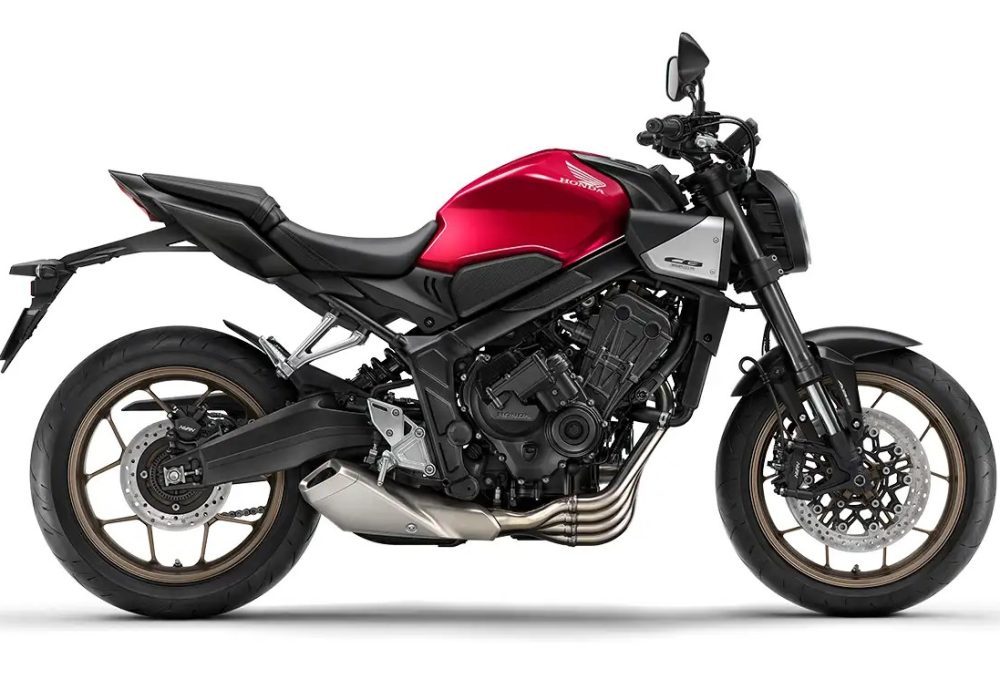 Nova CB650R 2025 na Freeway Honda. Pronta para Aventuras e cheia de estilo esportivo, motor 4 cilindros, painel moderno e performance ideal para quem ama pilotar com estilo e tecnologia.