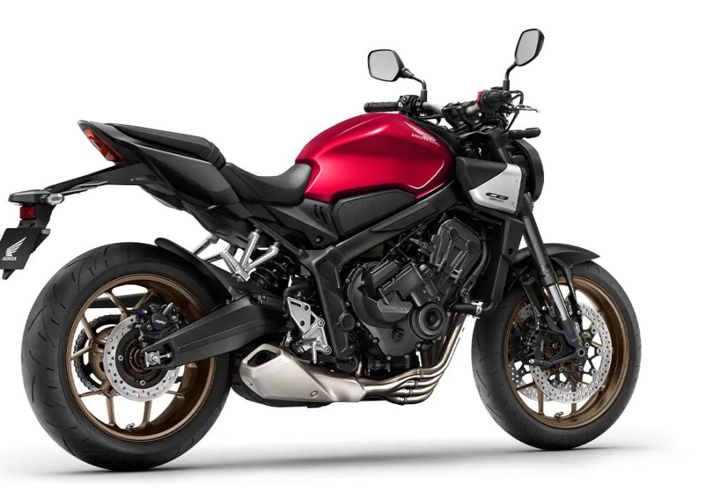 Nova CB650R 2025 na Freeway Honda. Pronta para Aventuras e cheia de estilo esportivo, motor 4 cilindros, painel moderno e performance ideal para quem ama pilotar com estilo e tecnologia.
