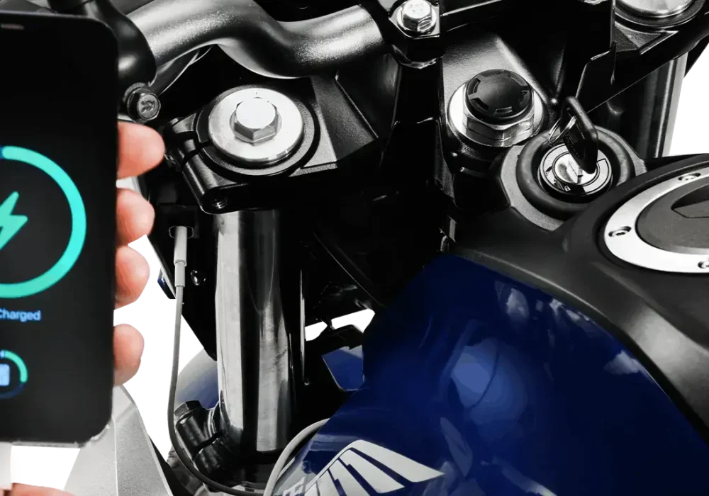 A nova CB 300F Twister impressionam pelo seu design moderno e robusto. Linhas pensadas para entregar estilo, garantindo uma presença marcante nas ruas.