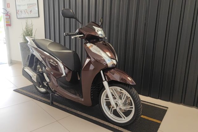 MOTO SEMINOVA HONDA SH 150i NA FREEWAY 00364
