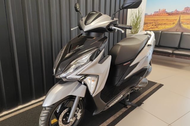 MOTO SEMINOVA HONDA ELITE 125 NA FREEWAY 03801