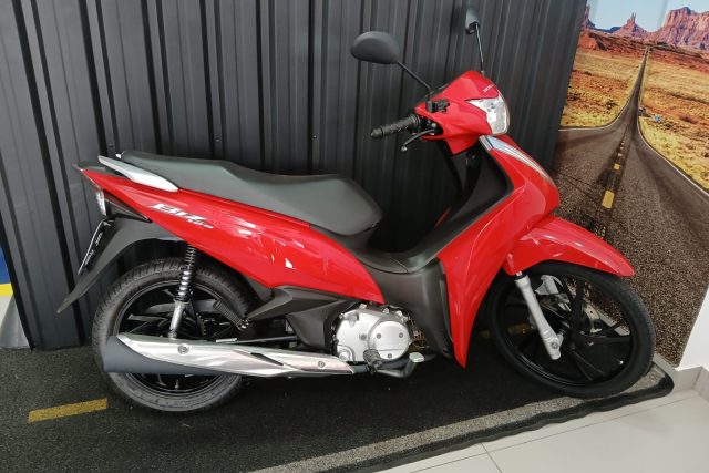 MOTO SEMINOVA HONDA BIZ 125 NA FREEWAY 19810