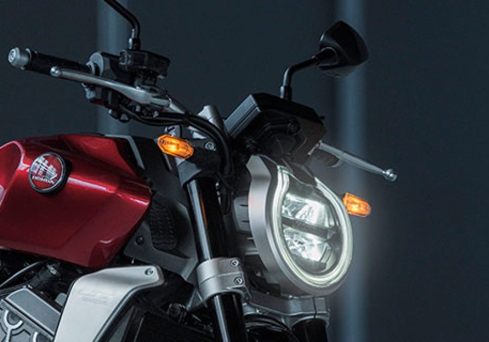 Concessionária Honda Freeway | Motos Honda 0 KM é na Honda Freeway, conheça mais da CB 1000R Neo Sports Café Evolução na máxima potência.