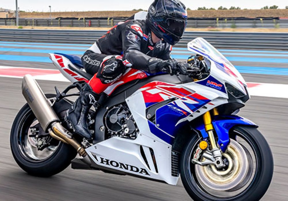 Concessionária Honda Freeway | Motos Honda 0 KM é na Honda Freeway, conheça mais CBR 1000RR-R FIREBLADE SP 30 anos nunca passaram tão rápido.