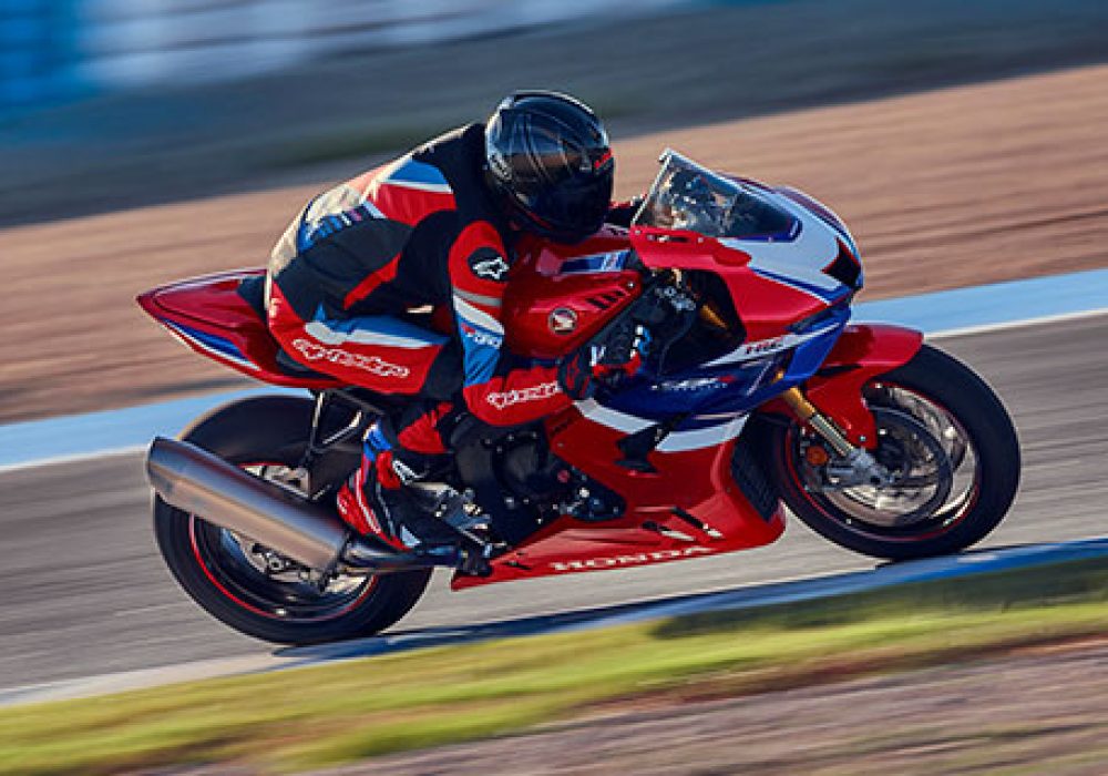 CBR1000RR_Tipagem02_202605 CBR1000RR_Tipagem02_202605