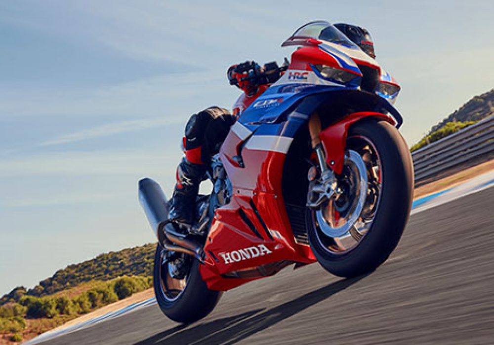 CBR1000RR_Tipagem08_202605 CBR1000RR_Tipagem08_202605