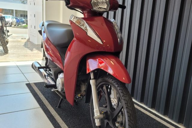 MOTO SEMINOVA HONDA BIZ 125 NA FREEWAY 47298