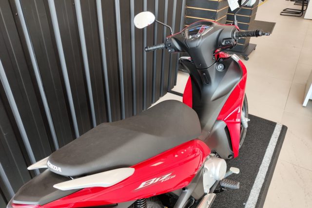 MOTO SEMINOVA HONDA BIZ 125 44323 NA FREEWAY