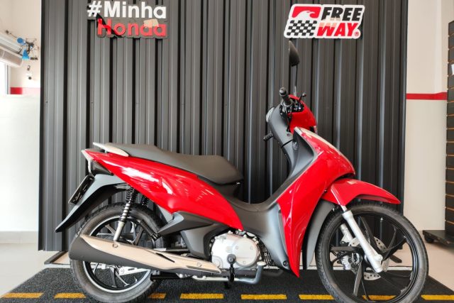 MOTO SEMINOVA HONDA BIZ 125 44323 NA FREEWAY