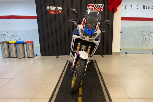 MOTO SEMINOVA CRF1100L AFRICA TWIN 00072