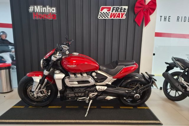 MOTO SEMINOVA TRIUMPH/ROCKET 3 R B7675 DISPONÍVEL NA FREEWAY