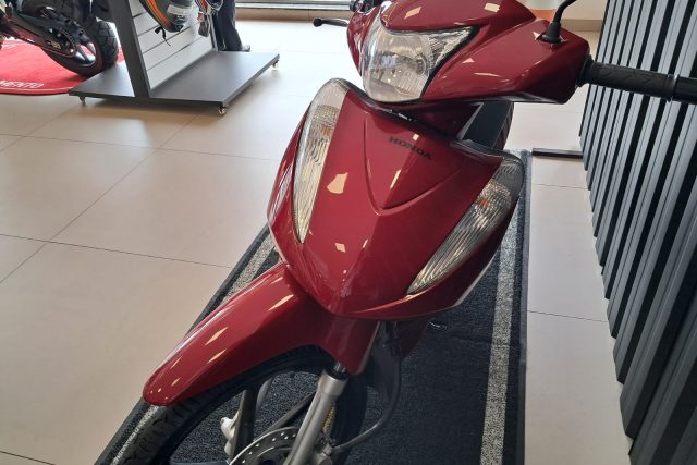 MOTO SEMINOVA HONDA BIZ 125 07649 NA FREEWAY