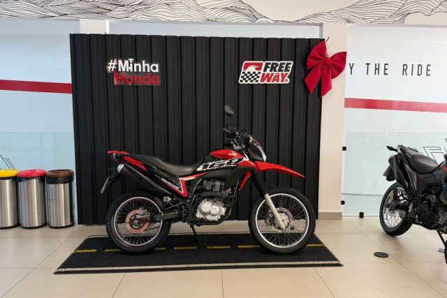 MOTO SEMINOVA HONDA NXR160 BROS 87601 NA FREEWAY