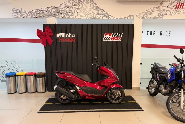 MOTO SEMINOVA HONDA PCX NA FREEWAY 05847