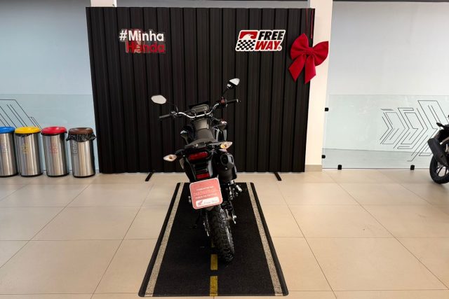 MOTO SEMINOVA HONDA NXR160 BROS NA FREEWAY 00932