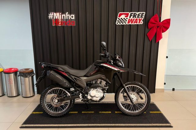 MOTO SEMINOVA HONDA NXR160 BROS NA FREEWAY 00932