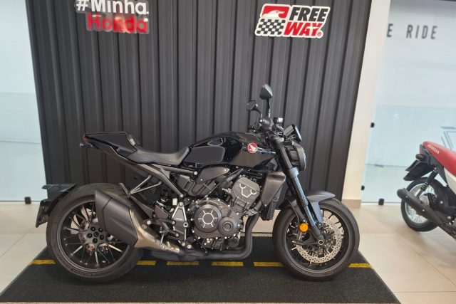 MOTO SEMINOVA HONDA CB 1000R BLACK EDITION NA FREEWAY 00128