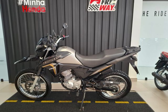 MOTO SEMINOVA HONDA NXR160 BROS NA FREEWAY 34001