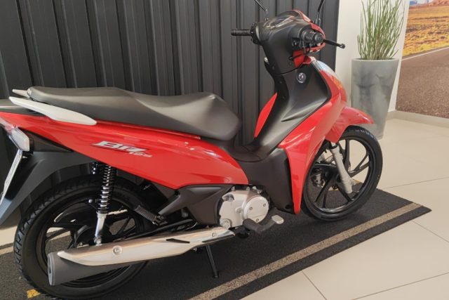 MOTO SEMINOVA HONDA BIZ 125 39083 NA FREEWAY