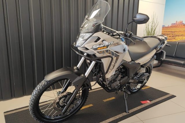 MOTO SEMINOVA HONDA SAHARA 300i 07139 NA FREEWAY - PUBLICADA ATUAL