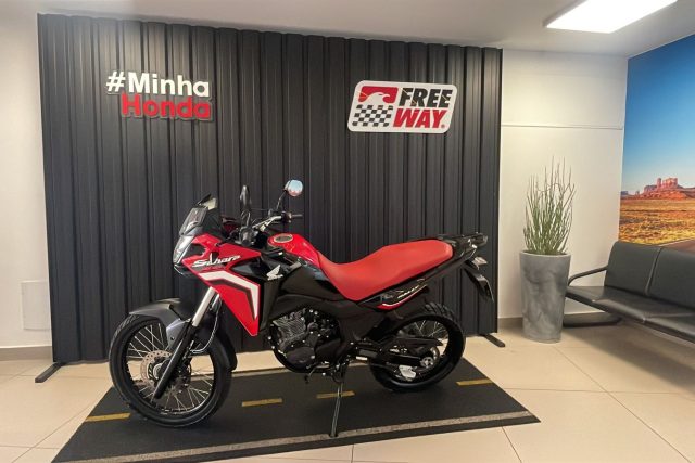 MOTO SEMINOVA HONDA SAHARA 300i NA FREEWAY 07214 - PUBLICADA ATUAL