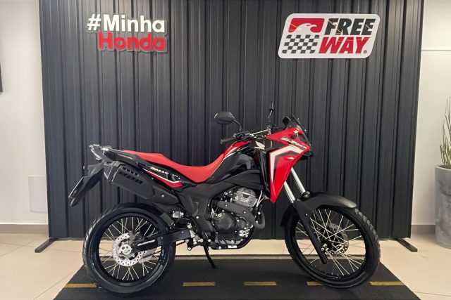 MOTO SEMINOVA HONDA SAHARA 300i NA FREEWAY 07214 - PUBLICADA ATUAL