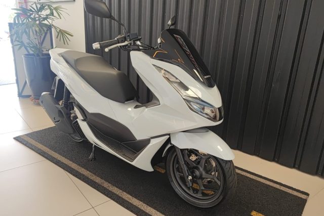 ee07b84b-faa7-4caa-bcf9-4ca4f1d09a89