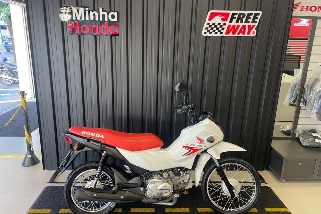 MOTO SEMINOVA DISPONÍVEL NO GRUPO FREEWAY, CONCESSIONÁRIA PARANAVAÍ-PR. MOTO HONDA, MODELO POP 110I, REFERENCIA 023057.