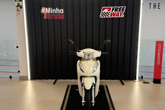 MOTO SEMINOVA DISPONÍVEL NO GRUPO FREEWAY, CONCESSIONÁRIA MARINGÁ (MATRIZ). MOTO HONDA, MODELO BIZ 125, REFERENCIA 129372.