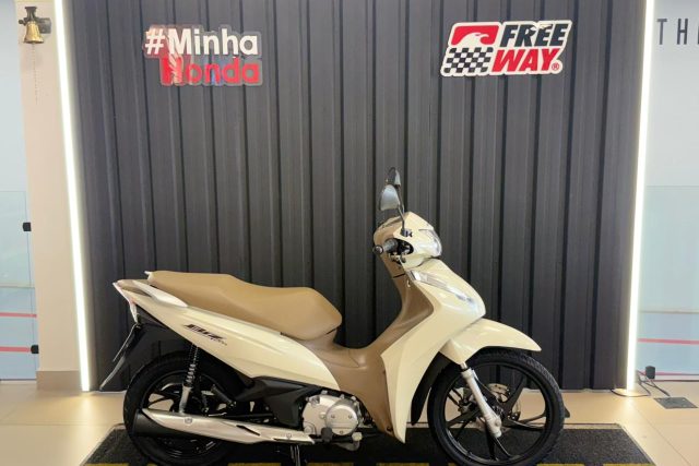 MOTO SEMINOVA DISPONÍVEL NO GRUPO FREEWAY, CONCESSIONÁRIA MARINGÁ (MATRIZ). MOTO HONDA, MODELO BIZ 125, REFERENCIA 129372.