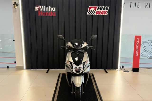 MOTO SEMINOVA DISPONÍVEL NO GRUPO FREEWAY, CONCESSIONÁRIA MARINGÁ (MATRIZ). MOTO HONDA, MODELO ELITE 125, REFERENCIA 023994.