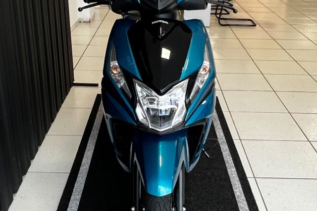 MOTO SEMINOVA DISPONÍVEL NO GRUPO FREEWAY, CONCESSIONÁRIA CIANORTE II-PR. MOTO HONDA, MODELO ELITE 125, REFERENCIA 000776.
