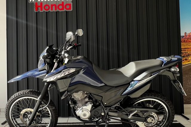 MOTO SEMINOVA DISPONÍVEL NO GRUPO FREEWAY, CONCESSIONÁRIA CIANORTE II-PR. MOTO HONDA, MODELO NXR 160 BROS, REFERENCIA 029361.