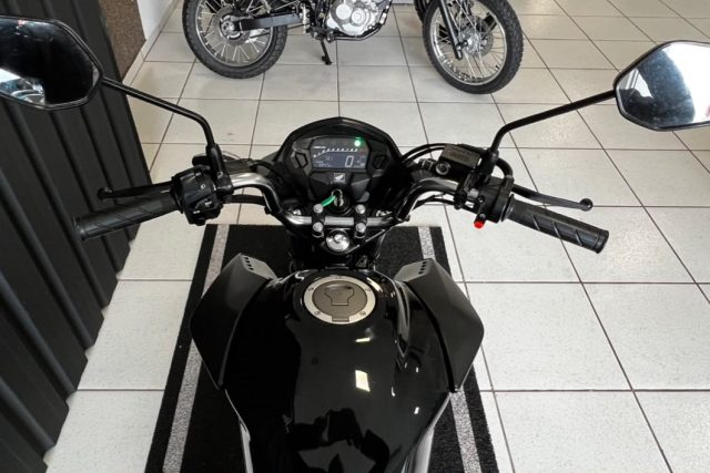 MOTO SEMINOVA DISPONÍVEL NO GRUPO FREEWAY, CONCESSIONÁRIA CIANORTE II-PR. MOTO HONDA, MODELO CG 160, REFERENCIA 114739.