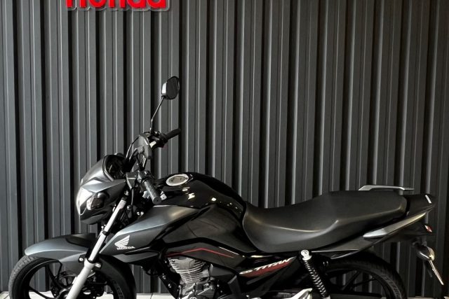 MOTO SEMINOVA DISPONÍVEL NO GRUPO FREEWAY, CONCESSIONÁRIA CIANORTE II-PR. MOTO HONDA, MODELO CG 160, REFERENCIA 114739.