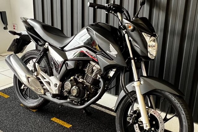 MOTO SEMINOVA DISPONÍVEL NO GRUPO FREEWAY, CONCESSIONÁRIA CIANORTE II-PR. MOTO HONDA, MODELO CG 160, REFERENCIA 114739.