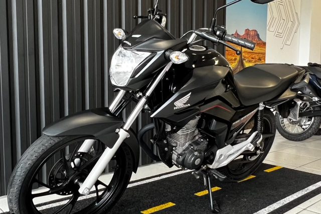 MOTO SEMINOVA DISPONÍVEL NO GRUPO FREEWAY, CONCESSIONÁRIA CIANORTE II-PR. MOTO HONDA, MODELO CG 160, REFERENCIA 114739.