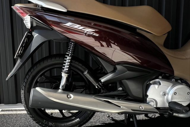 MOTO SEMINOVA DISPONÍVEL NO GRUPO FREEWAY, CONCESSIONÁRIA CIANORTE II-PR. MOTO HONDA, MODELO BIZ 125, REFERENCIA 061834.