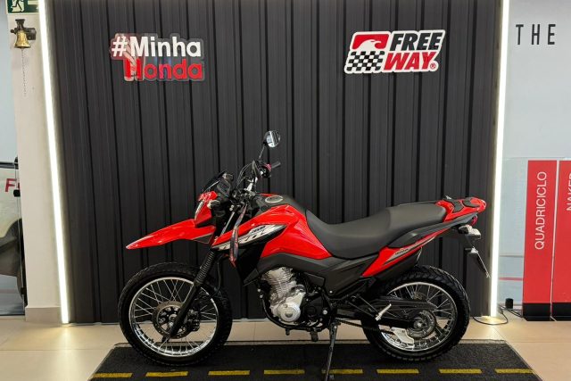 MOTO SEMINOVA DISPONÍVEL NO GRUPO FREEWAY, CONCESSIONÁRIA MARINGÁ (MATRIZ). MOTO HONDA, MODELO NXR 160 BROS, REFERENCIA 056032.