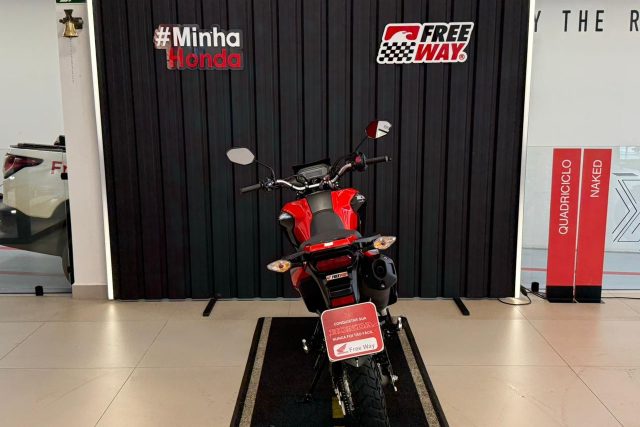 MOTO SEMINOVA DISPONÍVEL NO GRUPO FREEWAY, CONCESSIONÁRIA MARINGÁ (MATRIZ). MOTO HONDA, MODELO NXR 160 BROS, REFERENCIA 056032.