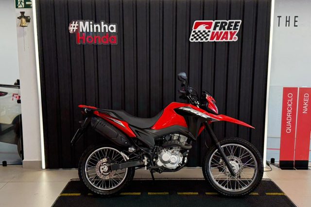 MOTO SEMINOVA DISPONÍVEL NO GRUPO FREEWAY, CONCESSIONÁRIA MARINGÁ (MATRIZ). MOTO HONDA, MODELO NXR 160 BROS, REFERENCIA 056032.