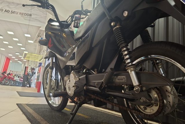 MOTO SEMINOVA DISPONÍVEL NO GRUPO FREEWAY, CONCESSIONÁRIA MARINGÁ (MATRIZ). MOTO HONDA, MODELO POP 110I, REFERENCIA 118452.