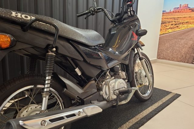 MOTO SEMINOVA DISPONÍVEL NO GRUPO FREEWAY, CONCESSIONÁRIA MARINGÁ (MATRIZ). MOTO HONDA, MODELO POP 110I, REFERENCIA 118452.