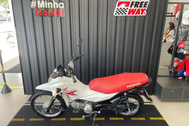 MOTO SEMINOVA DISPONÍVEL NO GRUPO FREEWAY, CONCESSIONÁRIA PARANAVAÍ-PR. MOTO HONDA, MODELO POP 110I, REFERENCIA 003308.