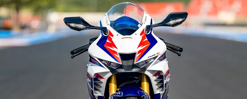Concessionária Honda Freeway | Motos Honda 0 KM é na Honda Freeway, conheça mais CBR 1000RR-R FIREBLADE SP 30 anos nunca passaram tão rápido.